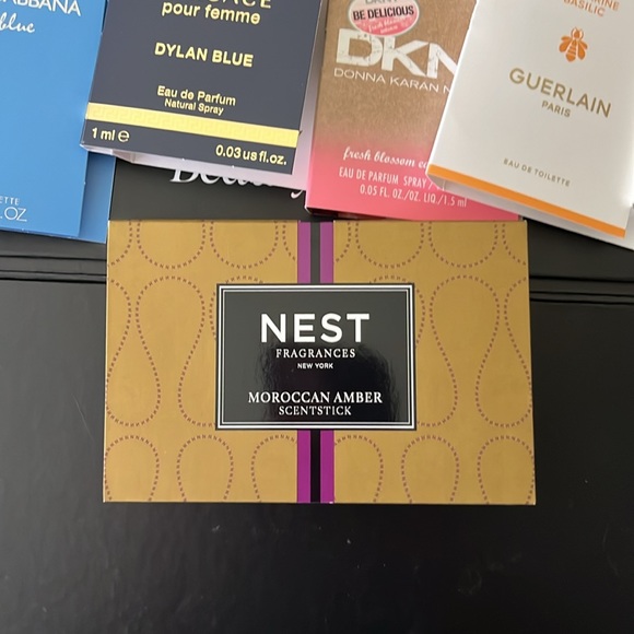 Luxury Perfumed Bundle (17-pc) - Picture 6 of 7